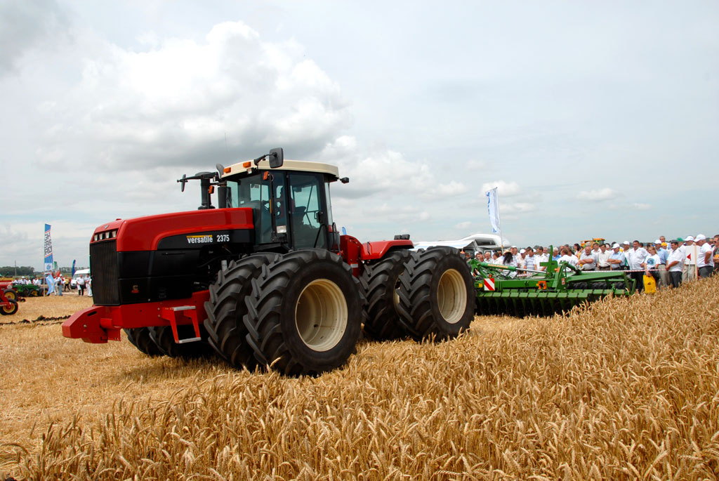 Buhler Versatile Buhler Versatile